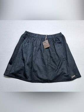 NWT Matilda Jane Women's Aspen Skater Skirt Black Faux Suede Pockets Size Medium